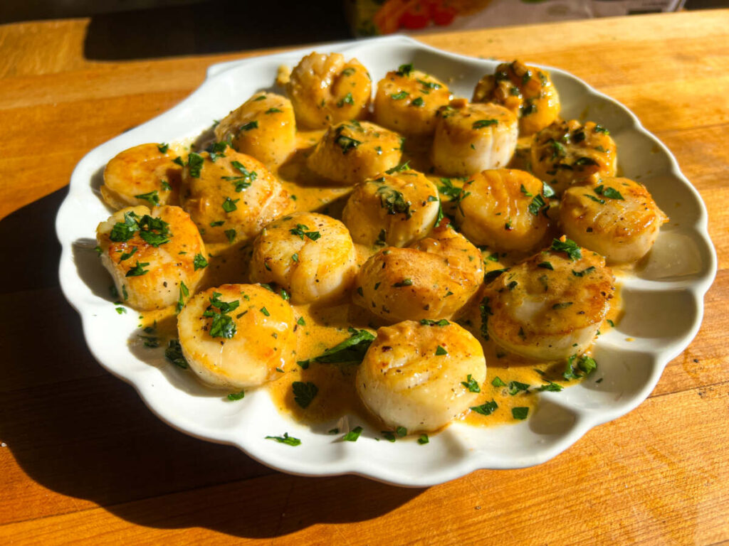 Creamy Garlic Scallops 