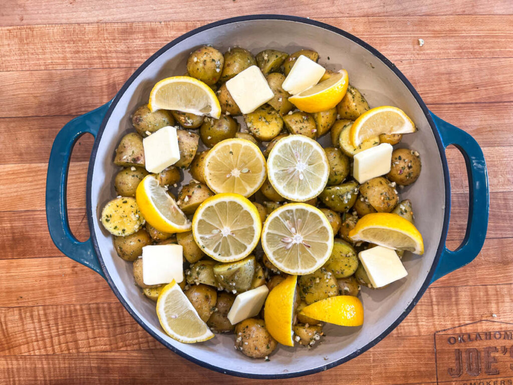 Bed pof potatoes & lemon 
